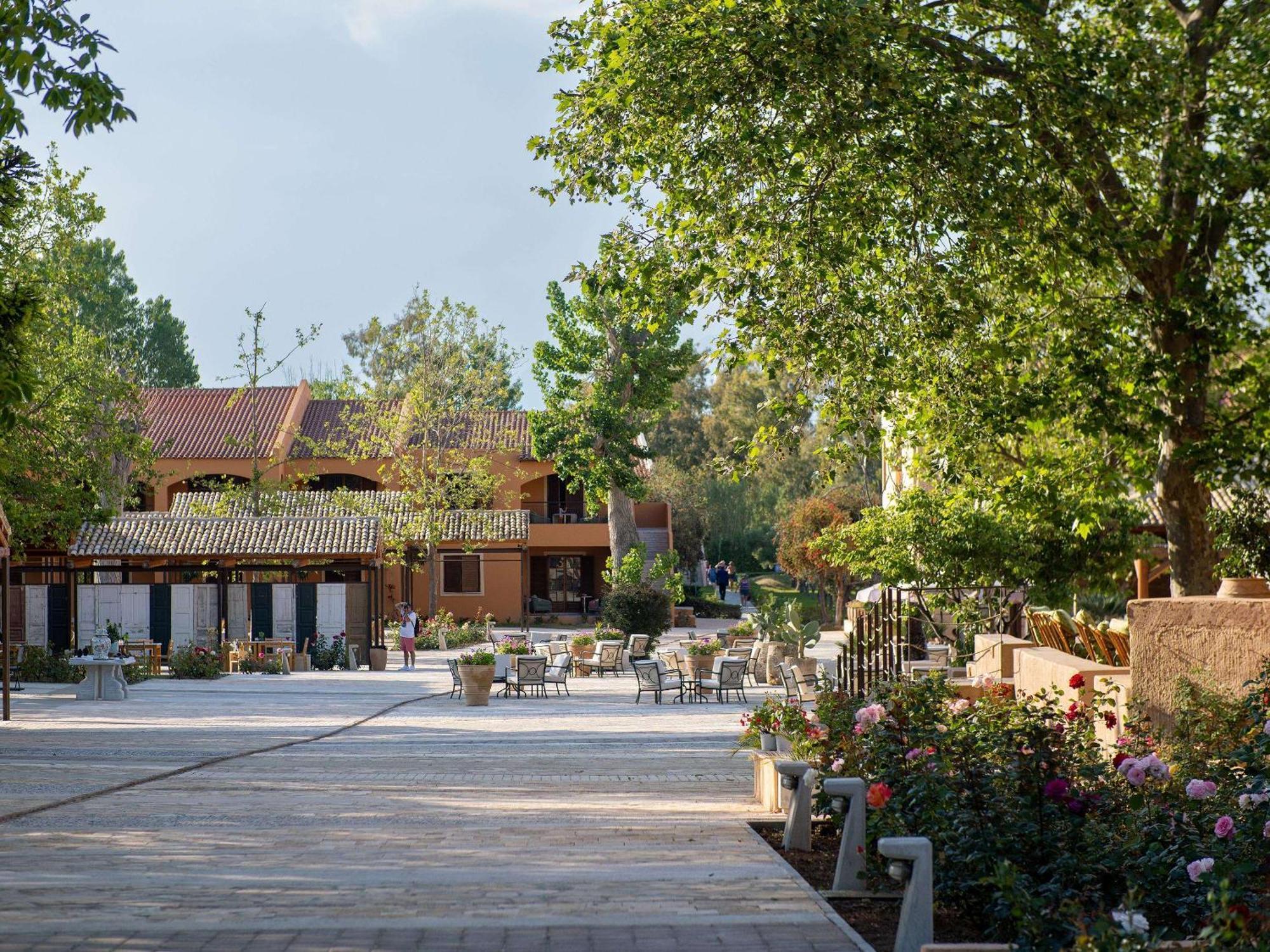 Grecotel Luxme Costa Botanica 5* Acharavi (Corfu)